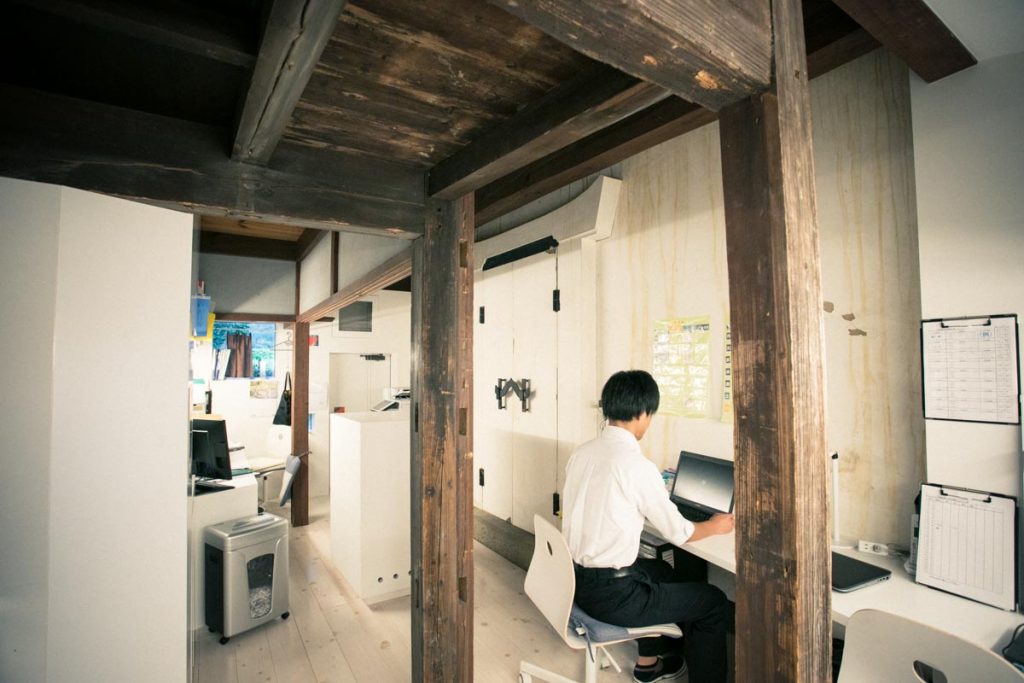 採用情報